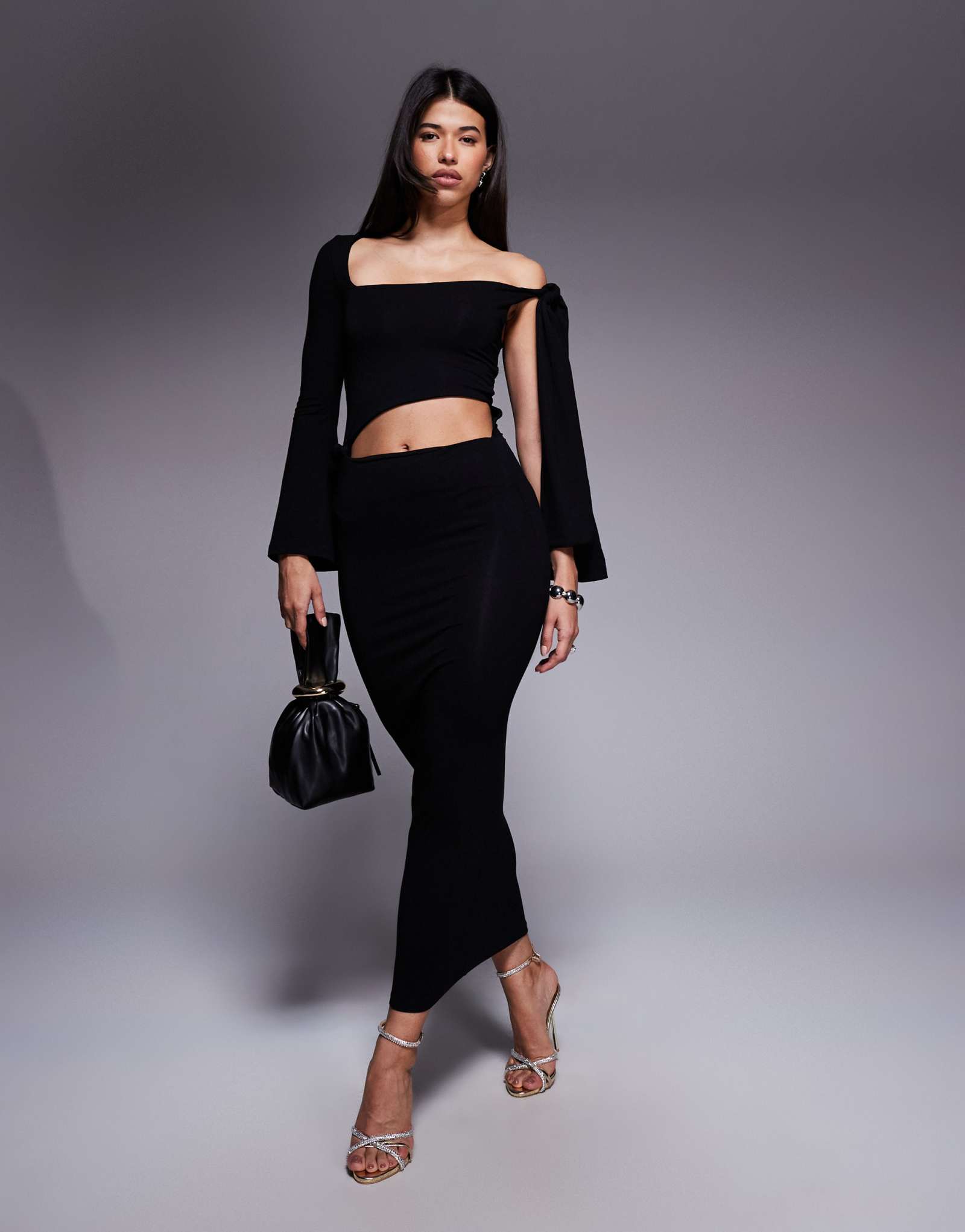 ДИЗАЙНЕРСКОЕ миди-платье ASOS DESIGN one с длинным рукавом 