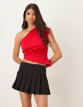 [ASOS DESIGN] ASOS DESIGN one shoulder asymmetric hem top with ruching in red-Black 14 Red