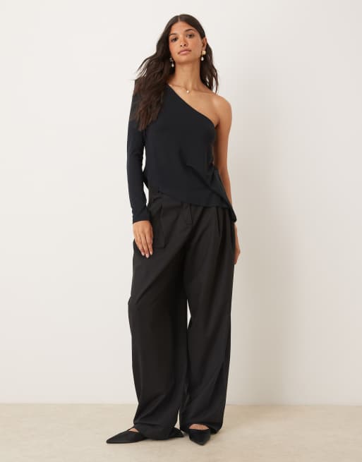 ASOS DESIGN one shoulder asymmetric long sleeve top with shoulder pads in black, 2 of 4