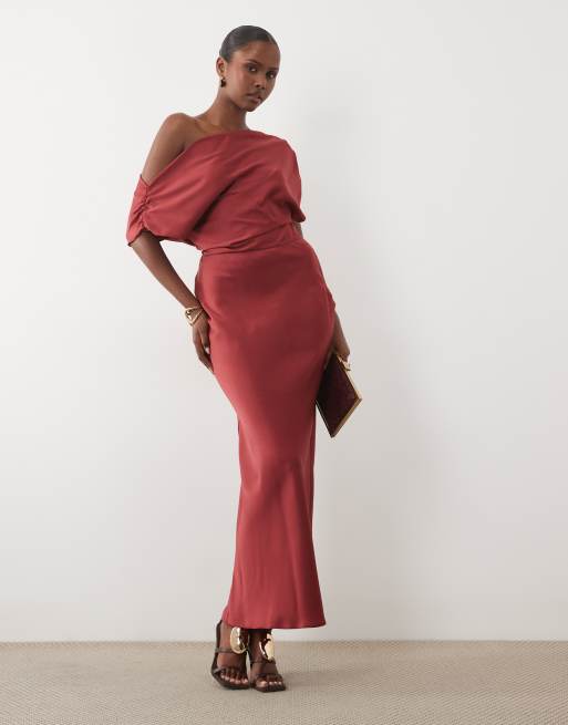 red off shoulder dress Janiyah Off-Shoulder Gown THE STORY OF: Carolyn this dress radiates elegance group-cottonpoplin Size:XS