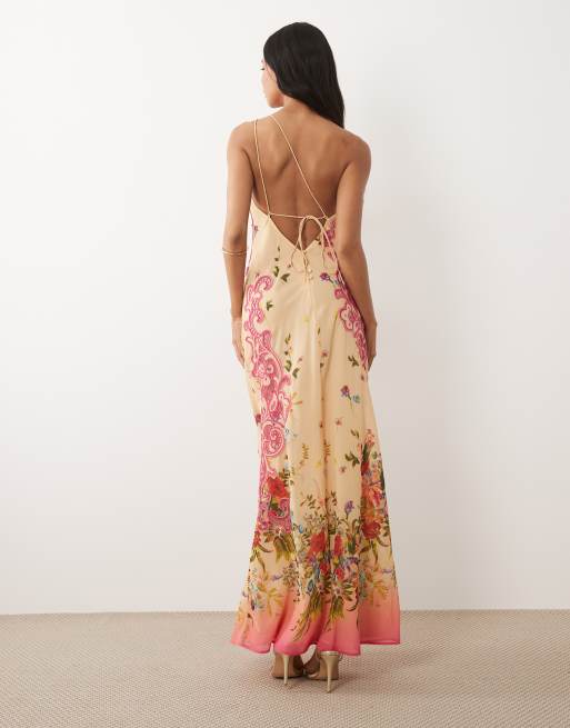 ASOS DESIGN - Oneshoulder-maxikjole med skråsnit, udskæring og blomstermønster, 4 af 4