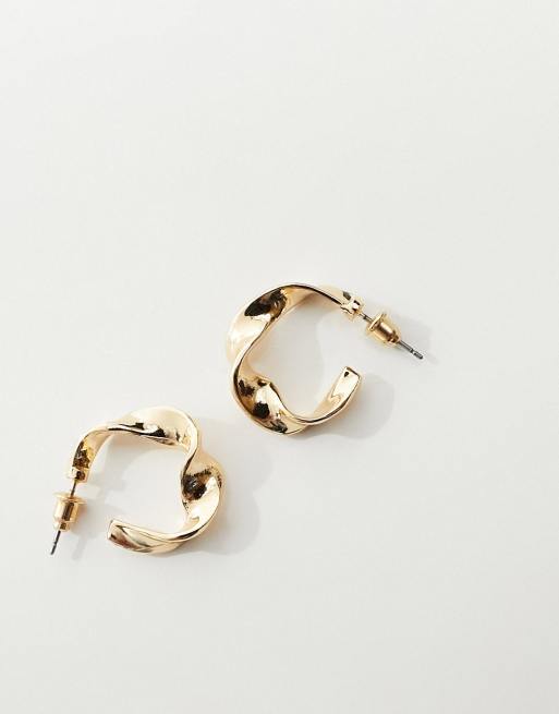 ASOS DESIGN - Oorbellen met plat gedraaid ontwerp in goudkleur, 2 van 4