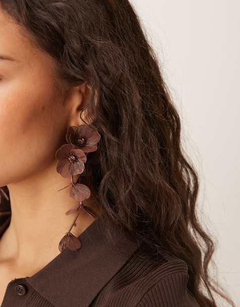 ASOS DESIGN - Oorhangers met 3D-bloemontwerp in bruin - view 1