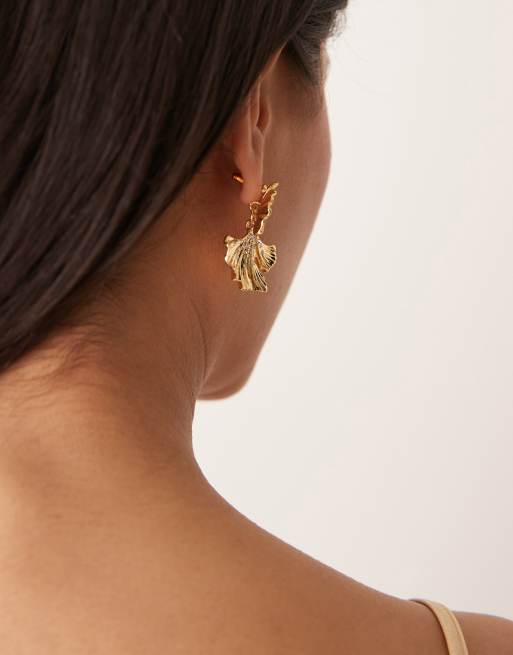 ASOS DESIGN - Oorhangers met getextureerde blaadjes en kristallen in goudkleur, 3 van 3