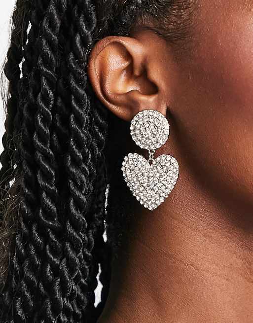 ASOS DESIGN - Oorhangers met oversized kristallen harten in zilverkleur