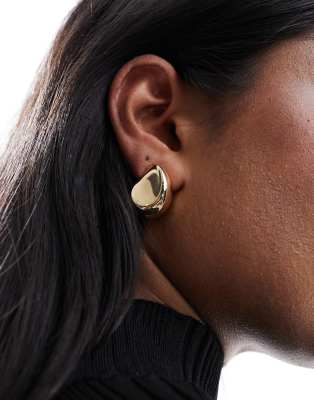 ASOS DESIGN - Oorknoppen in vorm van omgekeerde traandruppels in goudkleur 