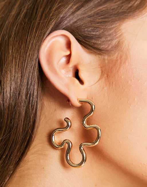 ASOS DESIGN - Oorringen met abstract kronkelmodel in goudkleur