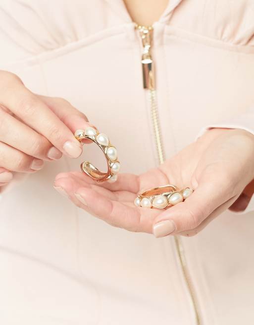 ASOS DESIGN - Oorringen met parels in goudkleur, 3 van 4