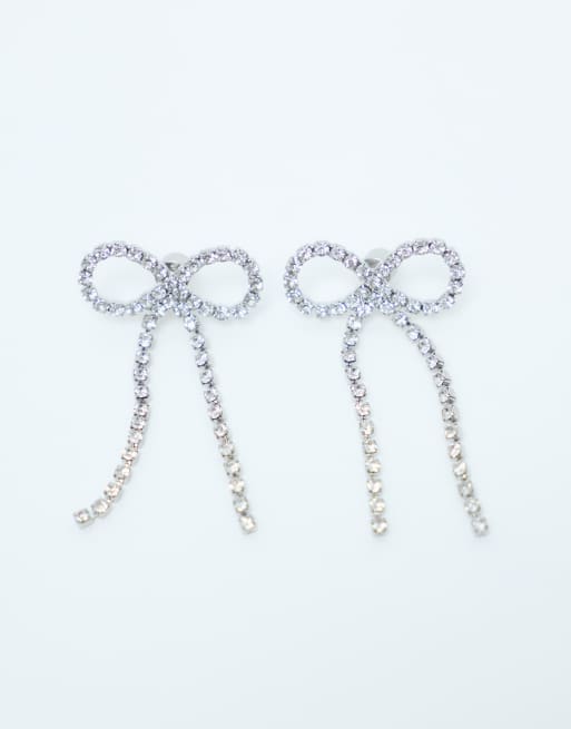 ASOS DESIGN orecchini a bottone con fiocco di strass color argento, 3 di 4