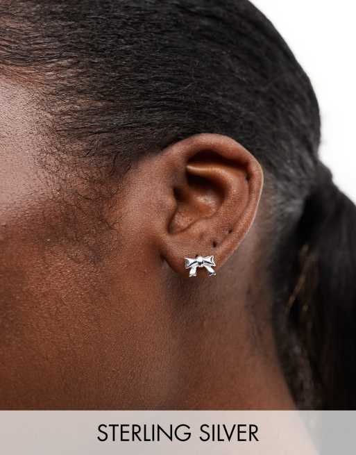 ASOS DESIGN - Orecchini a bottone in argento sterling a forma di fiocco