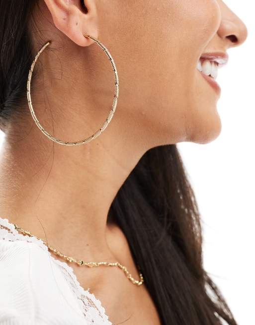 ASOS DESIGN - Orecchini a cerchio a fascia stretta color oro