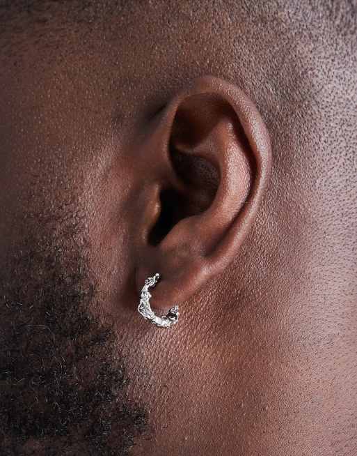 ASOS DESIGN - Orecchini a cerchio argentati martellati effetto metallo fuso, 3 di 3