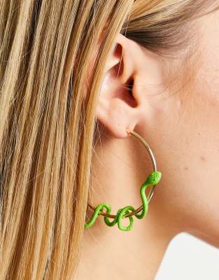 ASOS DESIGN - Orecchini a cerchio color oro con serpente colorato