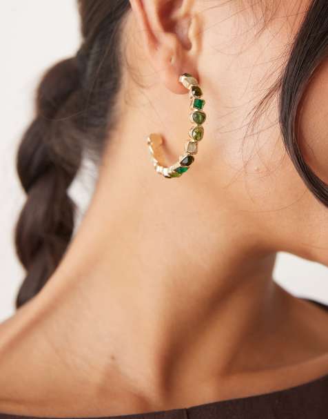 ASOS DESIGN - Orecchini a cerchio con pietre semipreziose sintetiche verdi incastonate - view 1
