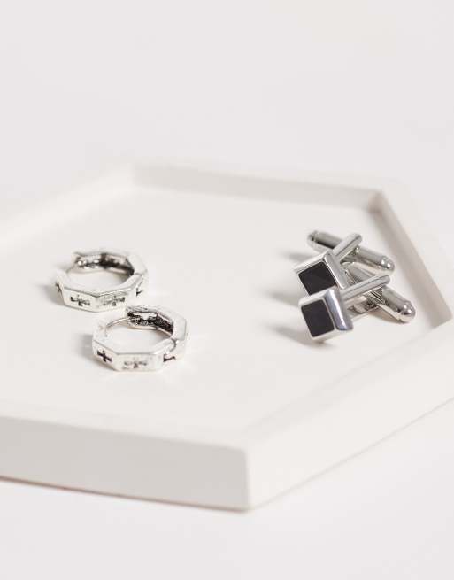 ASOS DESIGN - Orecchini a cerchio piccoli esagonali tonalità argento con cut-out a croce, 3 di 4