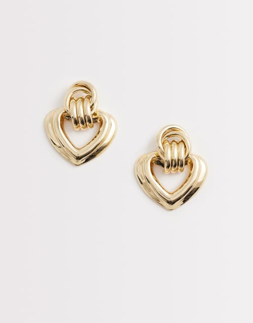 ASOS DESIGN - Orecchini color oro con cuore
