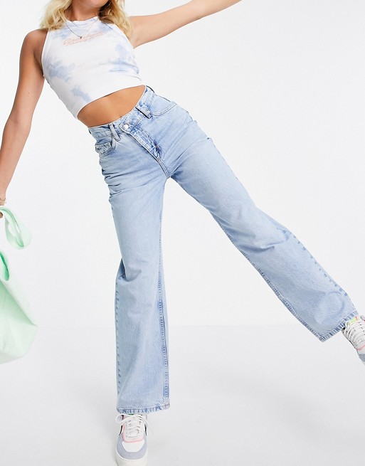 ASOS DESIGN cotton blend 'relaxed' dad jeans with stepped waistband in midwash - MBLUE