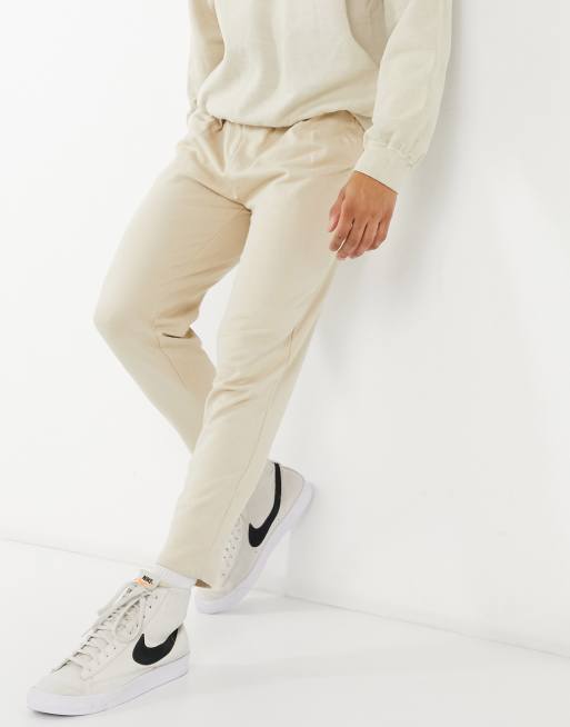 beige sweatpants mens