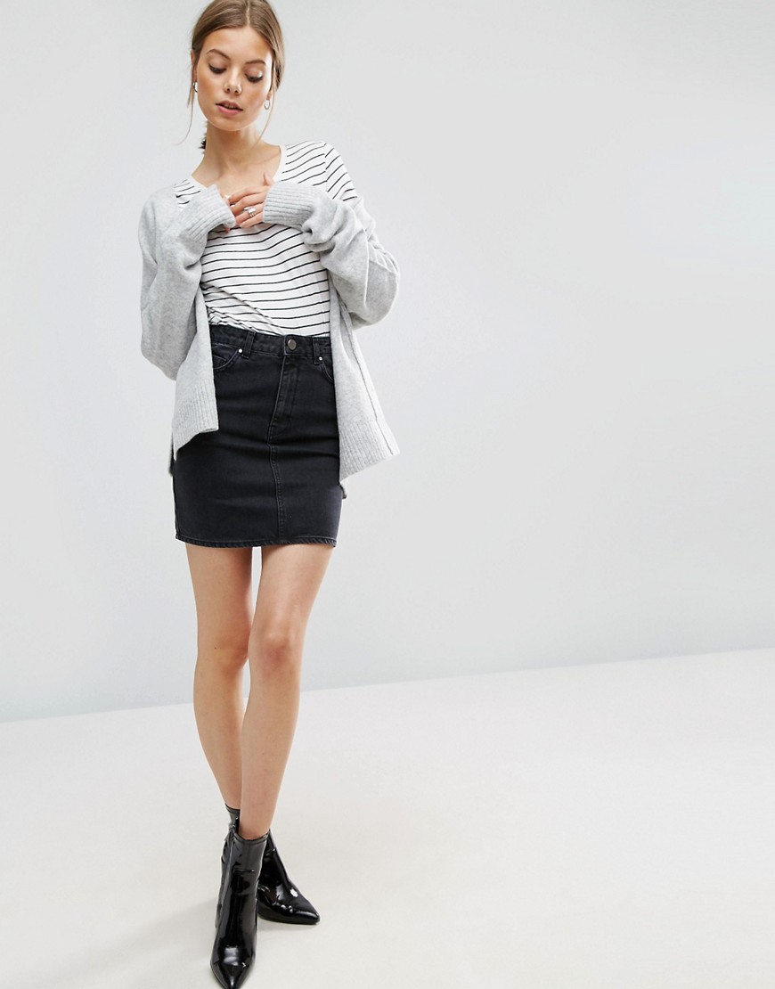 ASOS DESIGN - Original denim rok met hoge taille, gewassen zwart