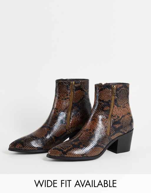 ASOS DESIGN – Ormskinnsmönstrade chelseaboots med klack och spetsig tå