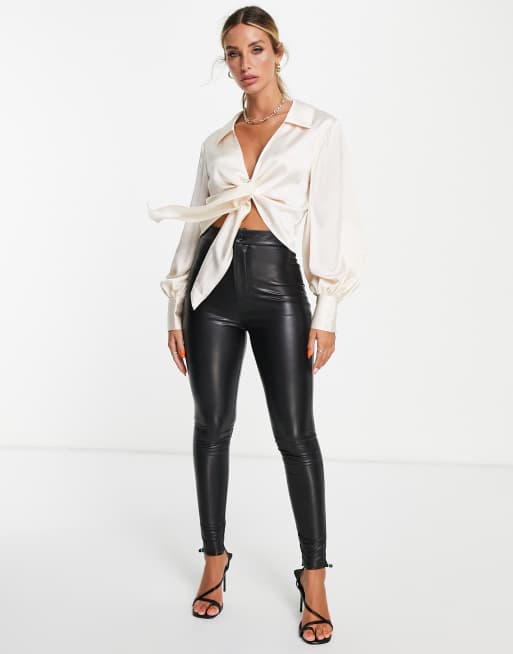 ASOS DESIGN – Ostronfärgad satinskjorta med lång ärm och knytning framtill, 3 av 4