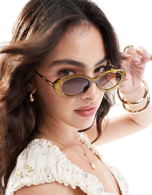 ASOS DESIGN - oval sunglasses in crystal green with metal temple