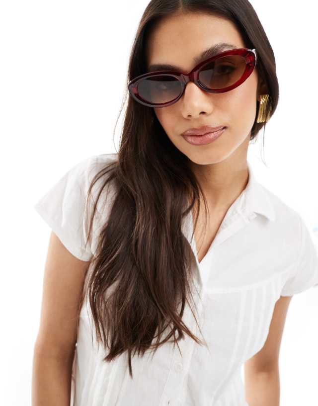 ASOS DESIGN - oval sunglasses in crystal red