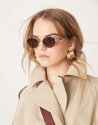 ASOS DESIGN - Ovale Sonnenbrille aus roségoldfarbenem Metall mit Bügeln in Schildpattoptik