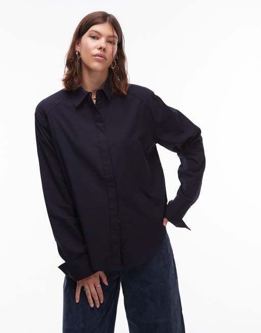 ASOS DESIGN - Overhemd met lange achterkant en schoudervullingen in marineblauw, 2 van 4