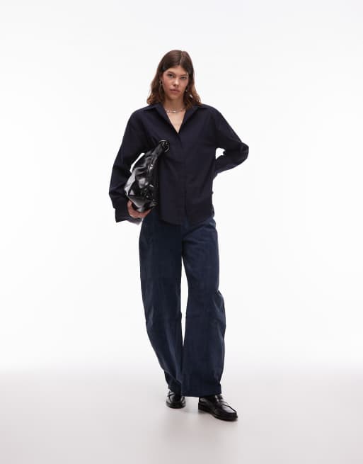ASOS DESIGN - Overhemd met lange achterkant en schoudervullingen in marineblauw, 3 van 4