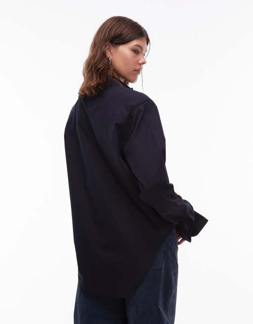 ASOS DESIGN - Overhemd met lange achterkant en schoudervullingen in marineblauw, 4 van 4