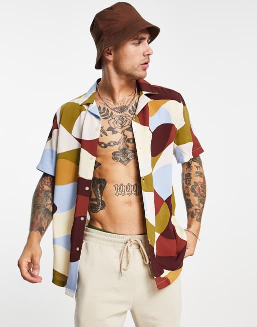 ASOS DESIGN - Overhemd met reverskraag in abstracte print