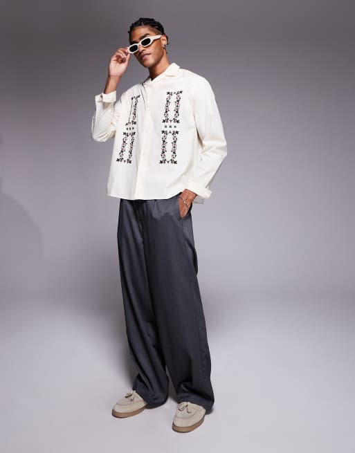 ASOS DESIGN - Overhemd met reverskraag, rechte pasvorm en borduursels in beige, 2 van 4