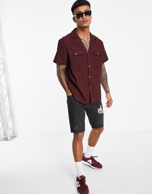 ASOS DESIGN - Overhemd met textuur en diepe reverskraag in chocoladebruin