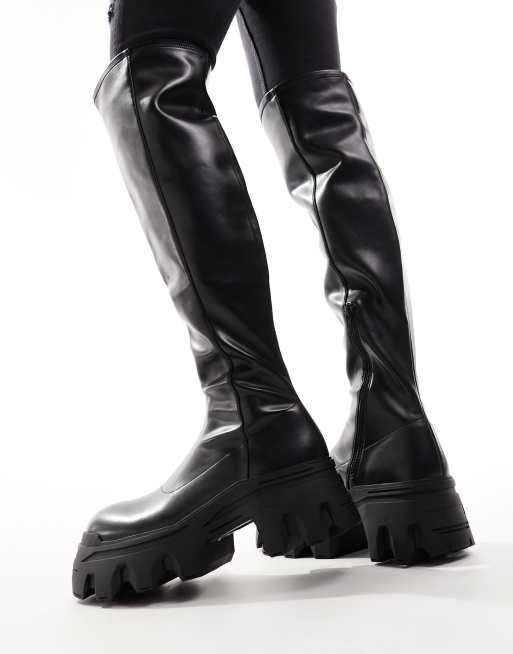 ASOS DESIGN Overknee Stiefel in Schwarz mit dicker Sohle ASOS