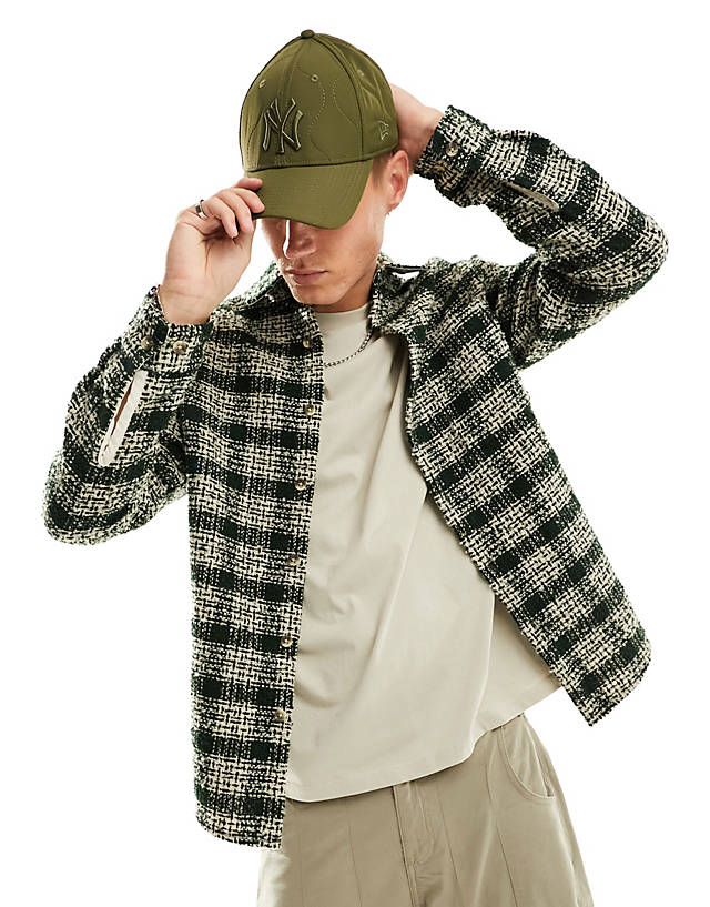 ASOS DESIGN - overshirt in boucle textured check in green and ecru