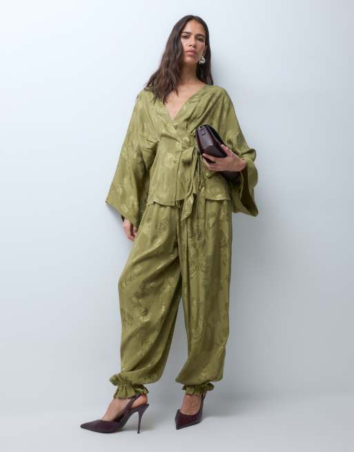 ASOS DESIGN Oversize-Ballonhose mit Jacquard und Volantdetail in Oliv, 3 von 5