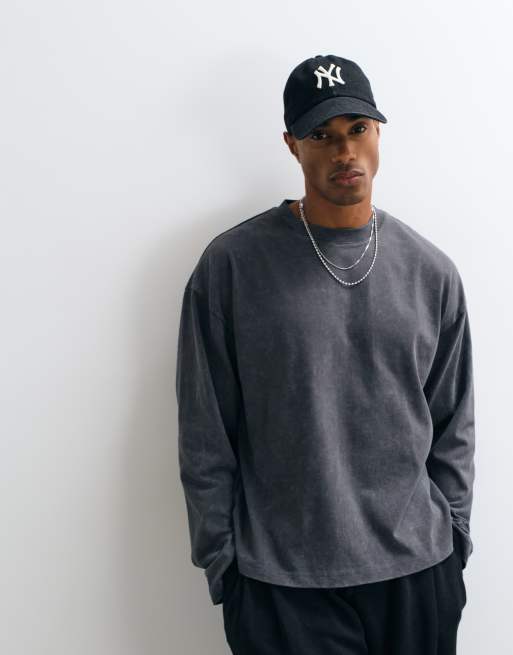 ASOS DESIGN Oversize-Body mit langen Ärmeln und Grafik in Anthrazit, 2 von 5