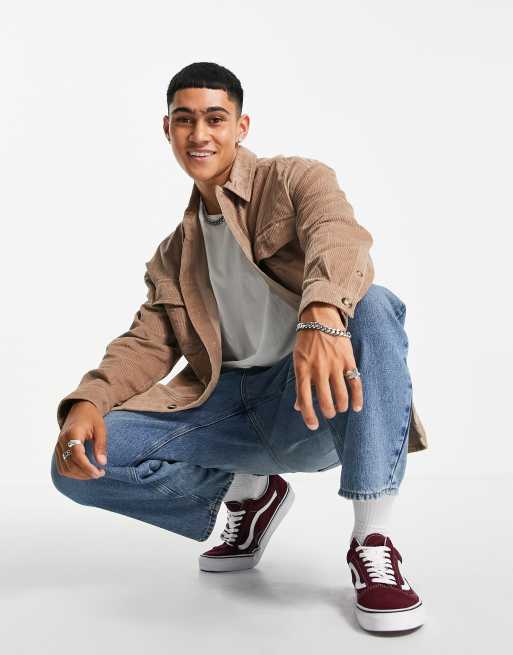 ASOS DESIGN – Oversize-Cordhemd im Stil der 90er in Taupe mit zwei Taschen, 4 von 4