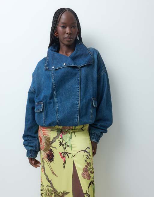 ASOS DESIGN Oversize-Denim-Bomberjacke in mittlerer Waschung, blau, Kombiteil, 4 von 8