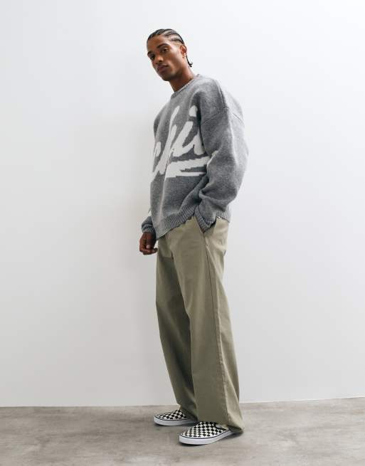 ASOS DESIGN oversize dzianinowy sweter z nadrukiem w kolorze szarym, 3 z 5