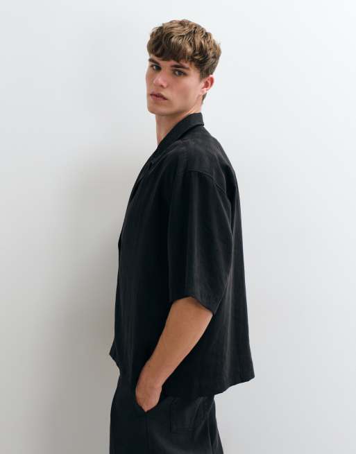 ASOS DESIGN Oversize fließendes Wickelhemd in Schwarz, 4 von 5