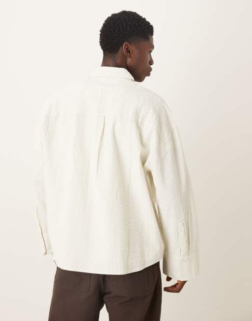 ASOS DESIGN – Oversize-Hemd aus Seersucker in Salbeigrün mit Stickerei auf der Brust, 3 von 5