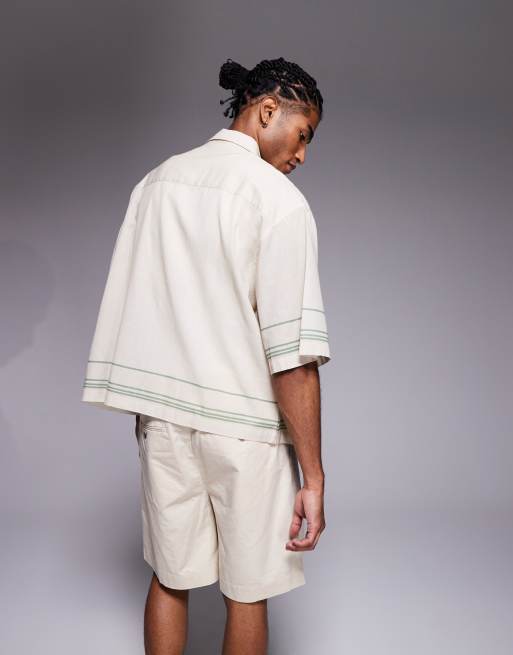 ASOS DESIGN – Oversize-Hemd in Creme mit platziertem Print, 3 von 4