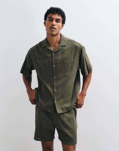 ASOS DESIGN – Oversize-Hemd in Dunkelgrün mit Knitterstruktur und Reverskragen, Kombiteil - view 1