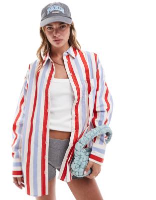 ASOS DESIGN - Oversize-Hemd mit Streifen in Rot und Blau-Bunt