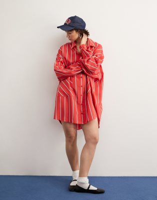 ASOS DESIGN - Oversize-Hemdkleid in Rot mit Streifen und tief angesetzten Taschen-Bunt