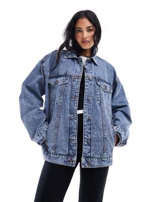 ASOS DESIGN - Oversize-Jeansjacke in mittelblauer Waschung im Stil der 90er-Jahre