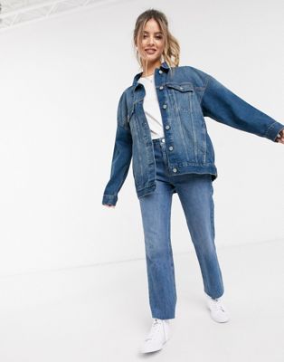ASOS DESIGN – Oversize-Jeansjacke in verwaschenem Mittelblau