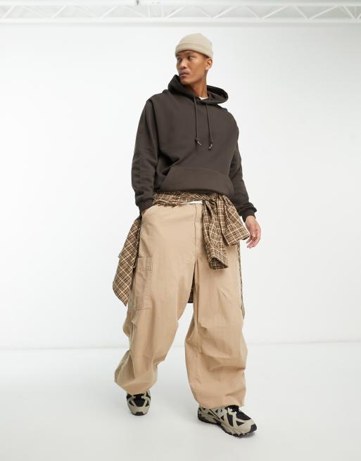 ASOS DESIGN – Oversize-Kapuzenpullover in Braun mit fotografischem Print hinten, 4 von 4